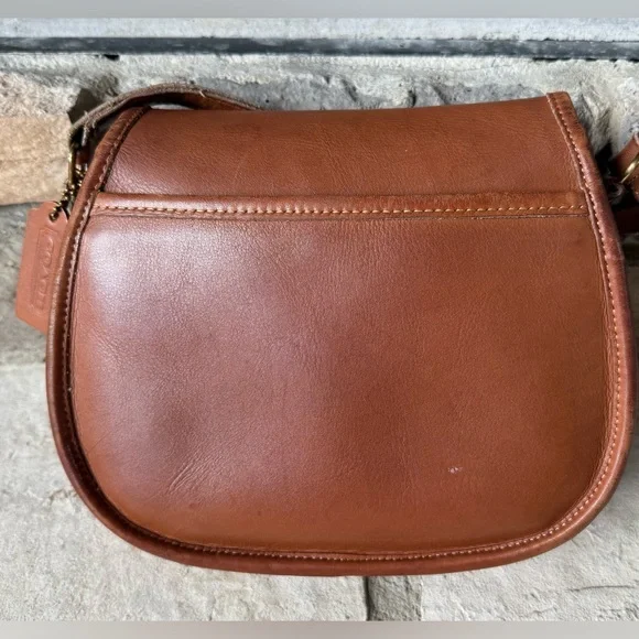 COACH Rare Vintage Saddle Bag in British Tan EUC - Picture 2 of 16
